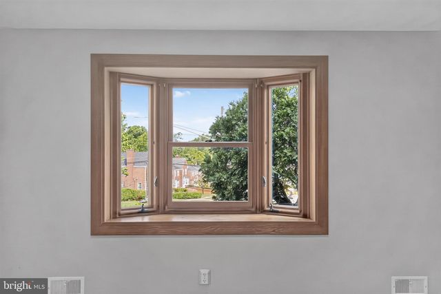 901 MASEFIELD RD, Baltimore, MD 21207