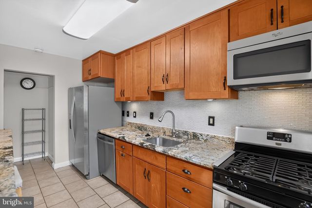901 MASEFIELD RD, Baltimore, MD 21207
