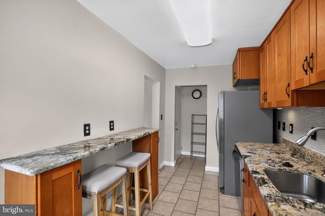 901 MASEFIELD RD, Baltimore, MD 21207