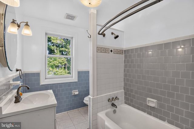 901 MASEFIELD RD, Baltimore, MD 21207