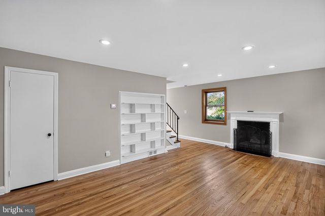 901 MASEFIELD RD, Baltimore, MD 21207