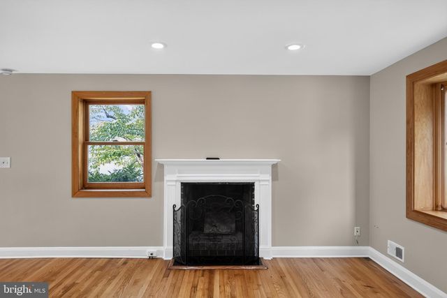 901 MASEFIELD RD, Baltimore, MD 21207