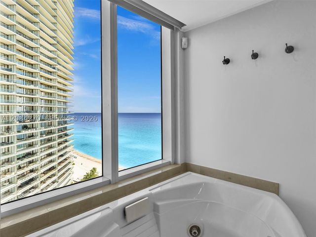 18911 Collins Ave 2101, Sunny Isles Beach, FL 33160