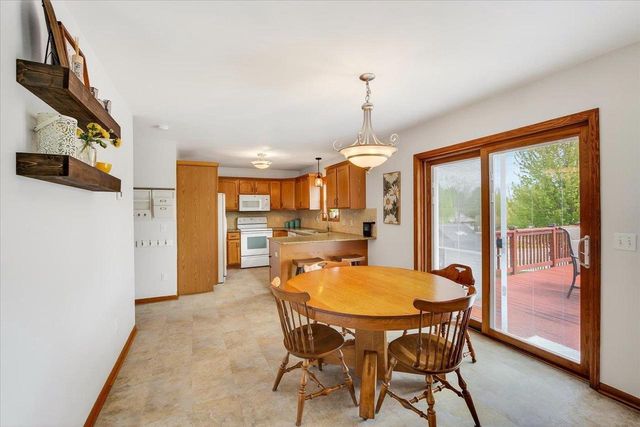 2652 Granite Road, Fitchburg, WI 53711