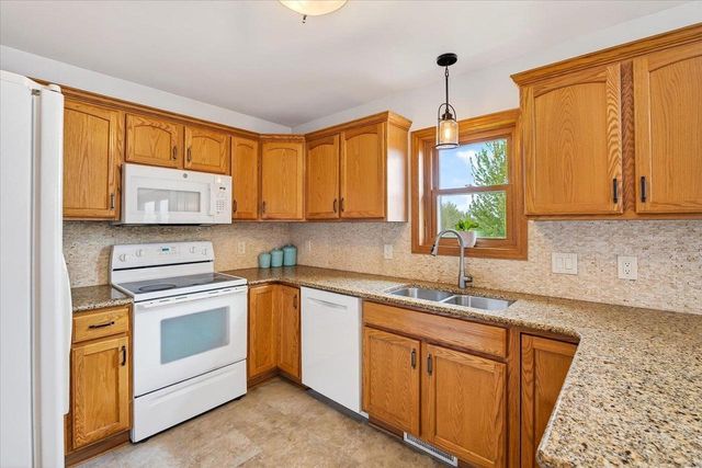 2652 Granite Road, Fitchburg, WI 53711