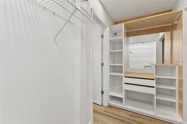 5606 BLUE SHADOWS COURT 10, Orlando, FL 32811