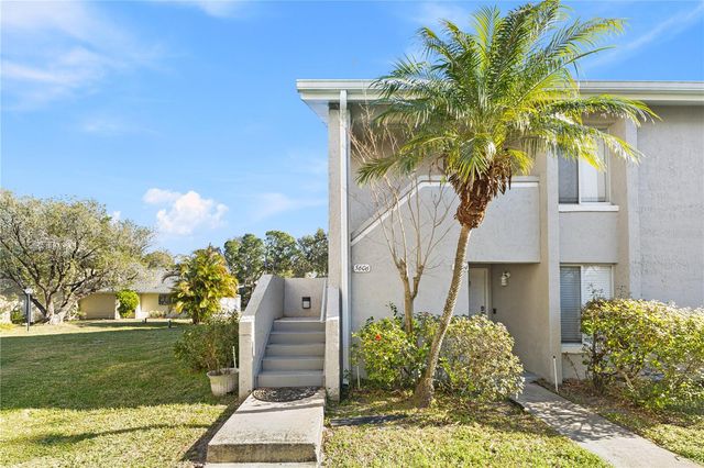 5606 BLUE SHADOWS COURT 10, Orlando, FL 32811