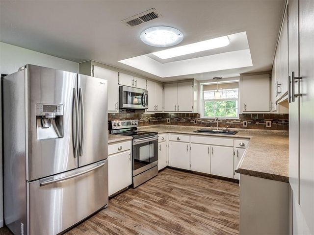1899 Williams Drive, Choctaw, OK 73020