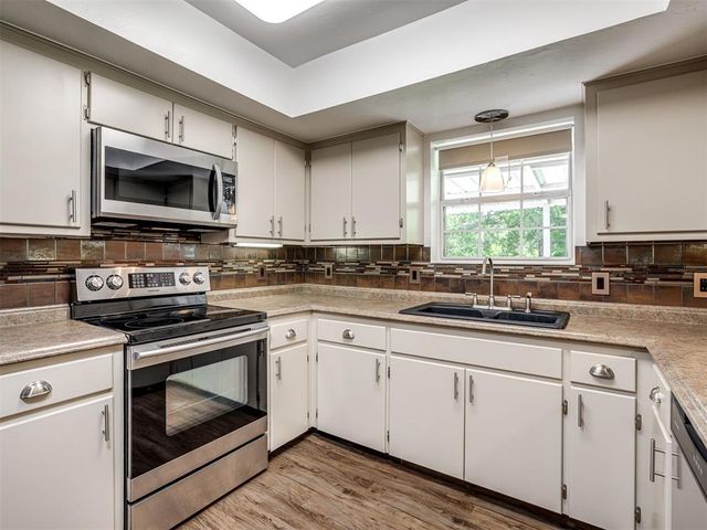 1899 Williams Drive, Choctaw, OK 73020