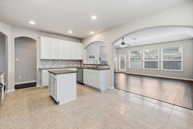 13814 Parkers Cove, Houston, TX 77044