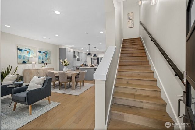 11223 NE 13th Lane, Bellevue, WA 98004