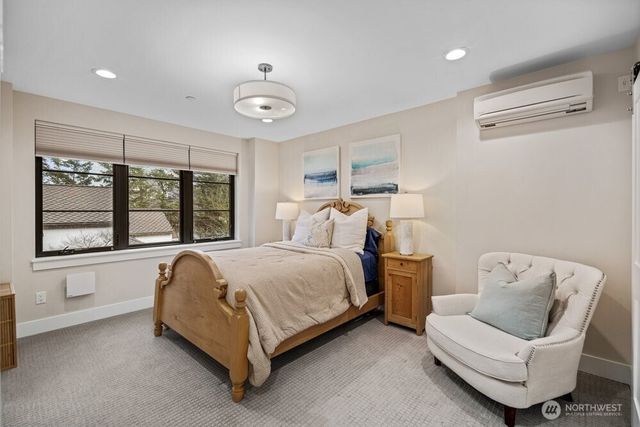 11223 NE 13th Lane, Bellevue, WA 98004