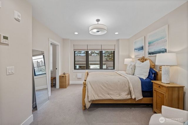 11223 NE 13th Lane, Bellevue, WA 98004