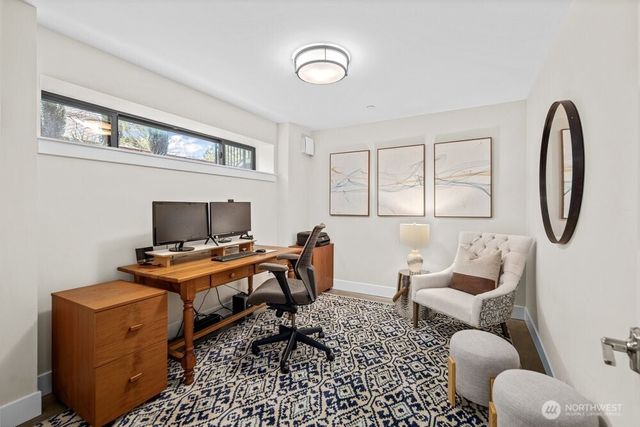 11223 NE 13th Lane, Bellevue, WA 98004