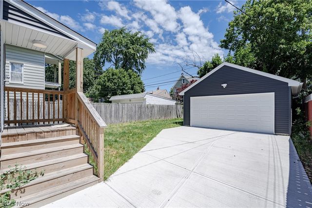 3297 W 127th Street, Cleveland, OH 44111