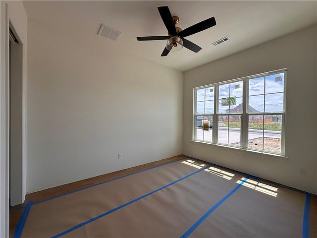 6586 Align Avenue, Springdale, AR 72762