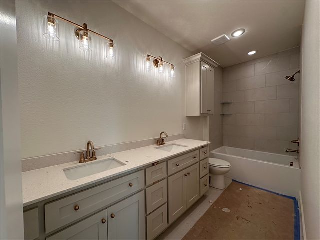 6586 Align Avenue, Springdale, AR 72762
