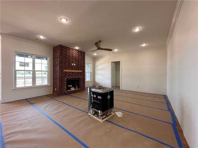 6586 Align Avenue, Springdale, AR 72762