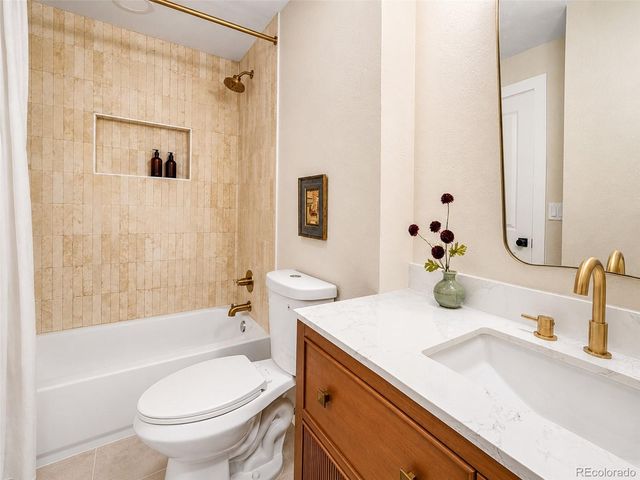 6586 S Cherry Way, Centennial, CO 80121