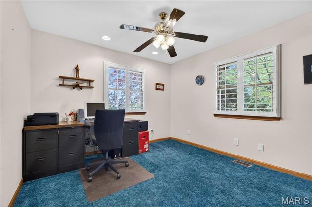 506 Windy Hill Road, Elsberry, MO 63343