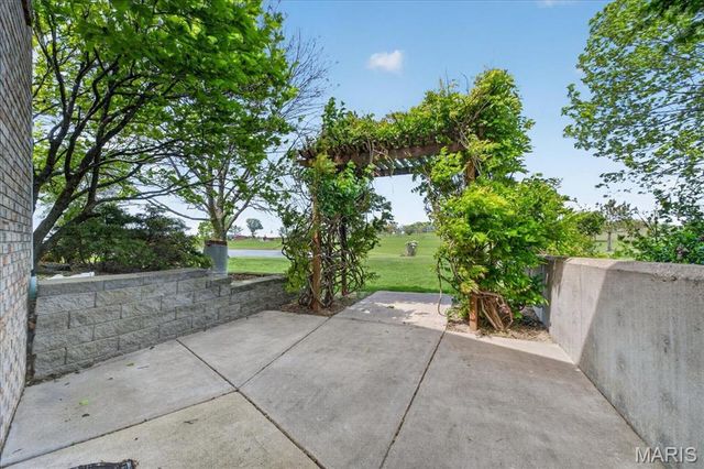 506 Windy Hill Road, Elsberry, MO 63343
