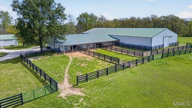 506 Windy Hill Road, Elsberry, MO 63343