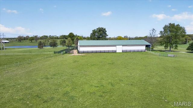 506 Windy Hill Road, Elsberry, MO 63343