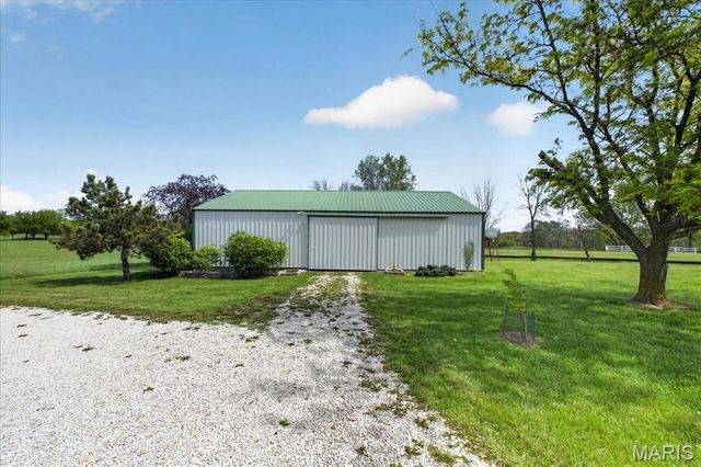 506 Windy Hill Road, Elsberry, MO 63343