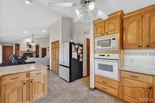 506 Windy Hill Road, Elsberry, MO 63343