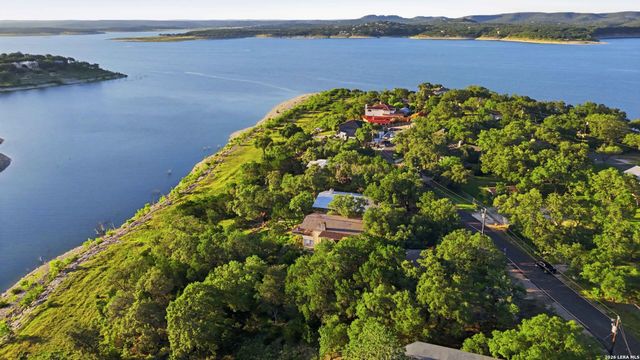 1170 VILLAGE SHORE DR, Canyon Lake, TX 78133