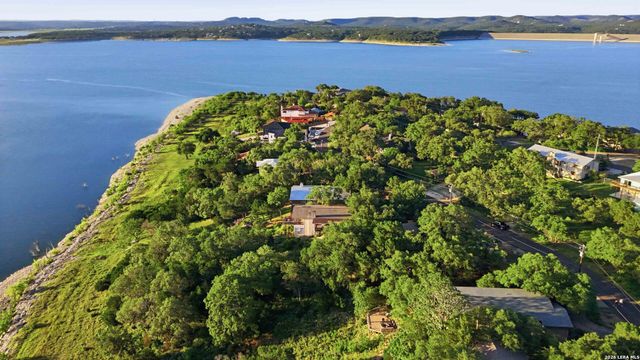 1170 VILLAGE SHORE DR, Canyon Lake, TX 78133