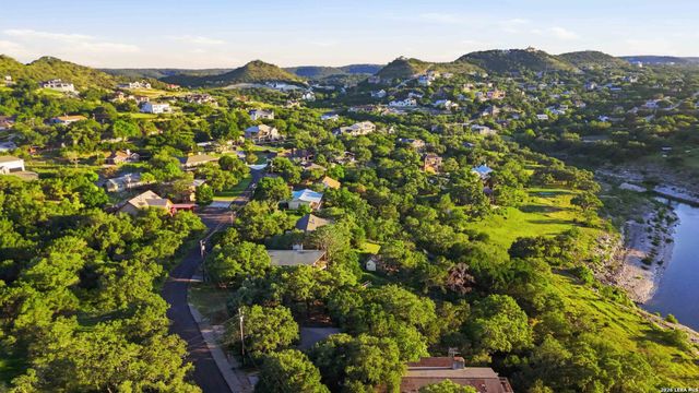 1170 VILLAGE SHORE DR, Canyon Lake, TX 78133