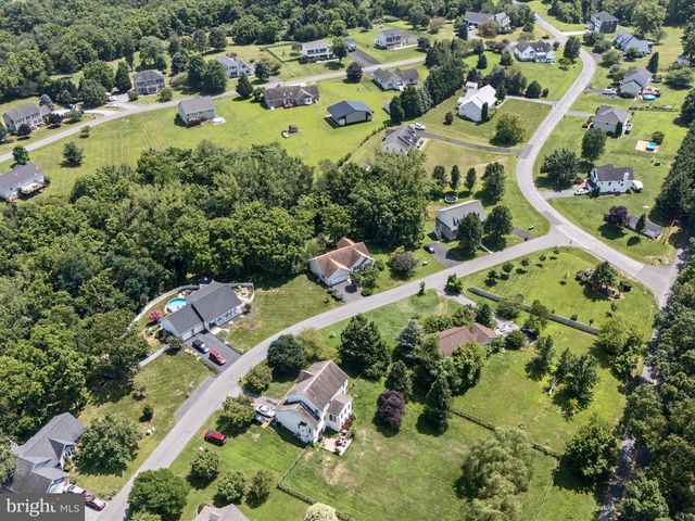46 FLICKER LN, Kearneysville, WV 25430