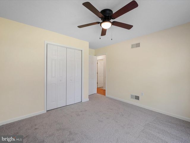 46 FLICKER LN, Kearneysville, WV 25430
