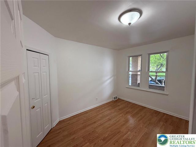 1113 East 4Th Street 1, Bethlehem City, PA 18015