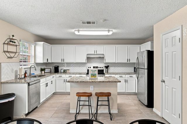 5456 Maverick Drive, Grand Prairie, TX 75052