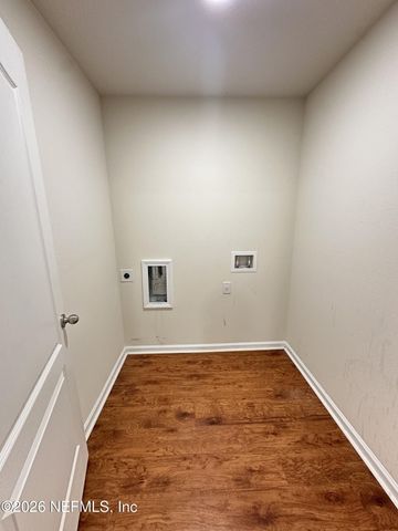 6761 SANDLE Drive, Jacksonville, FL 32219