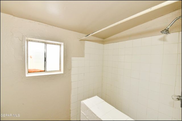 912 Park Street, Rear, El Paso, TX 79901