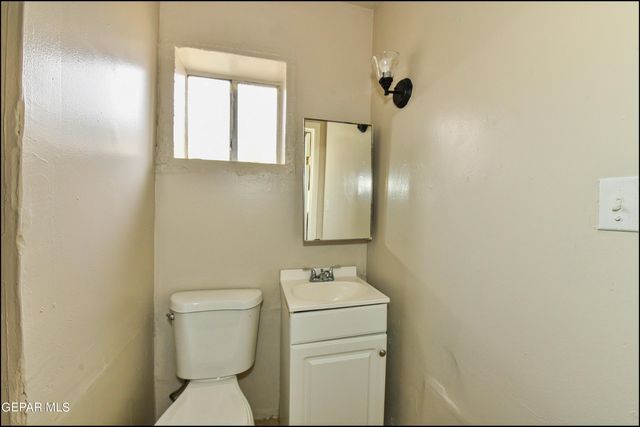 912 Park Street, Rear, El Paso, TX 79901