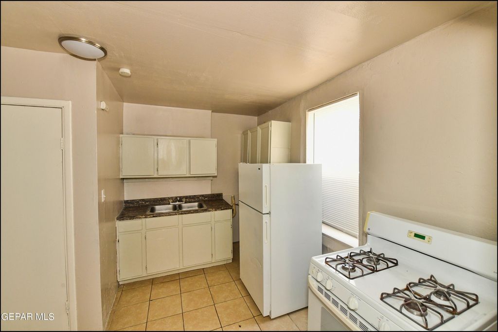 912 Park Street, Rear, El Paso, TX 79901