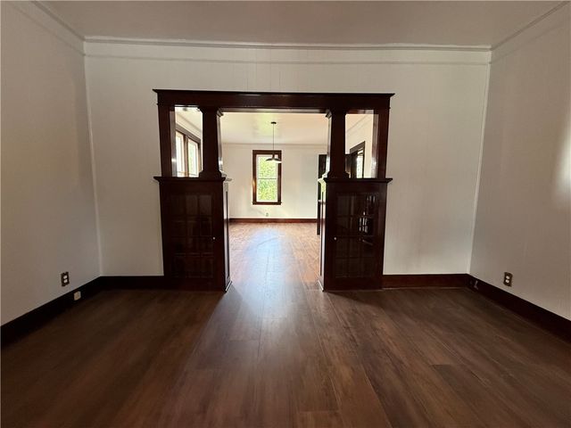 922 5th St, Charleroi Boro, PA 15022
