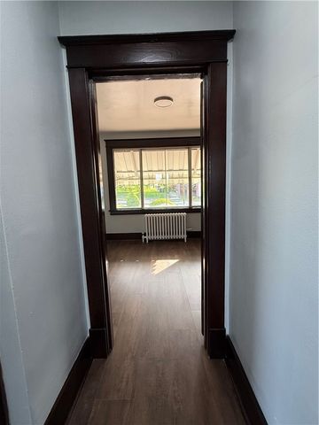 922 5th St, Charleroi Boro, PA 15022