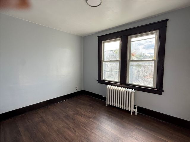 922 5th St, Charleroi Boro, PA 15022