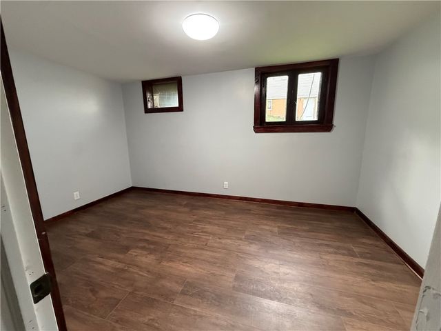 922 5th St, Charleroi Boro, PA 15022