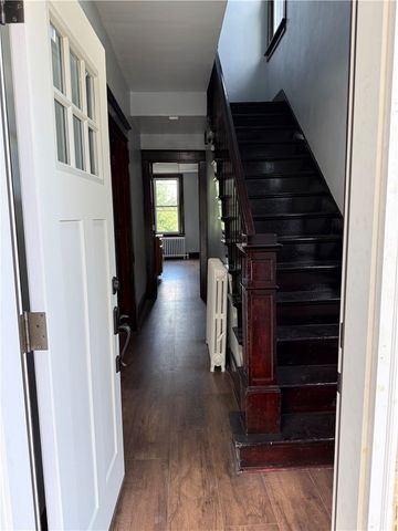 922 5th St, Charleroi Boro, PA 15022