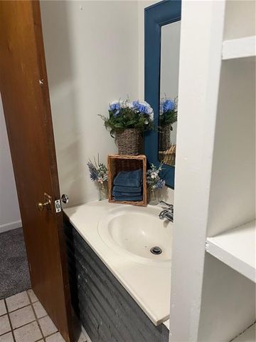 1009 W Oak Street, Independence, KS 67301