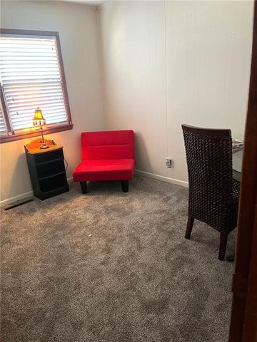 1009 W Oak Street, Independence, KS 67301