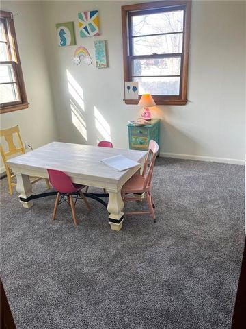 1009 W Oak Street, Independence, KS 67301