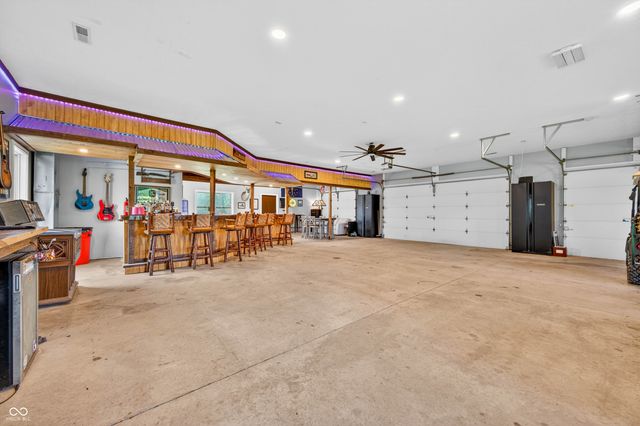 6861 S Nineveh Road, Trafalgar, IN 46181