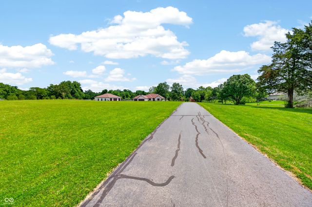 6861 S Nineveh Road, Trafalgar, IN 46181
